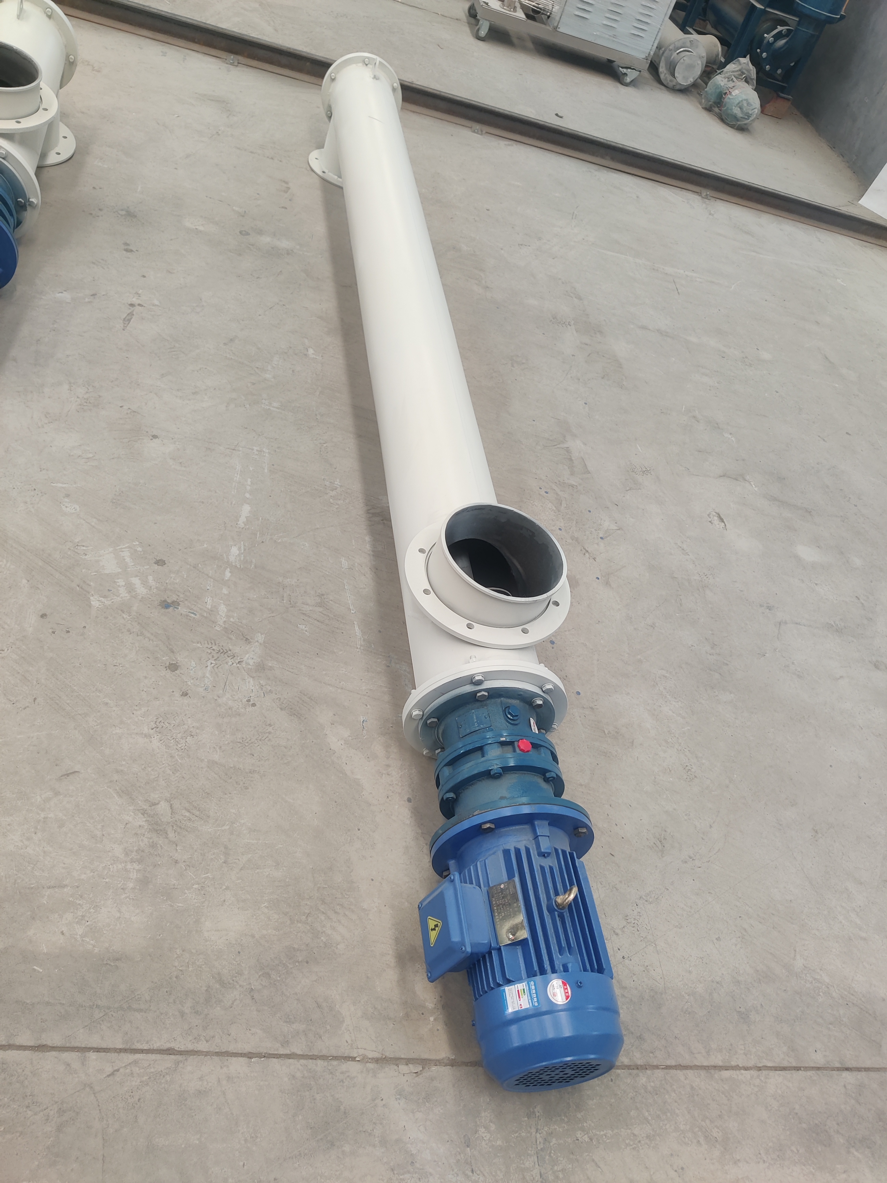 螺旋輸送機加回轉篩有哪些特點？