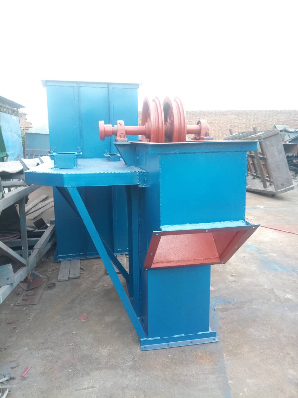 鬥式提升機的速度控製係統處了製動器與減速器還有那些(鬥式提升機的速度開關如何安裝) 鬥式提升機的速度控製係統處了製動器與減速器還有那些(鬥式提升機的速度開關如何安裝)