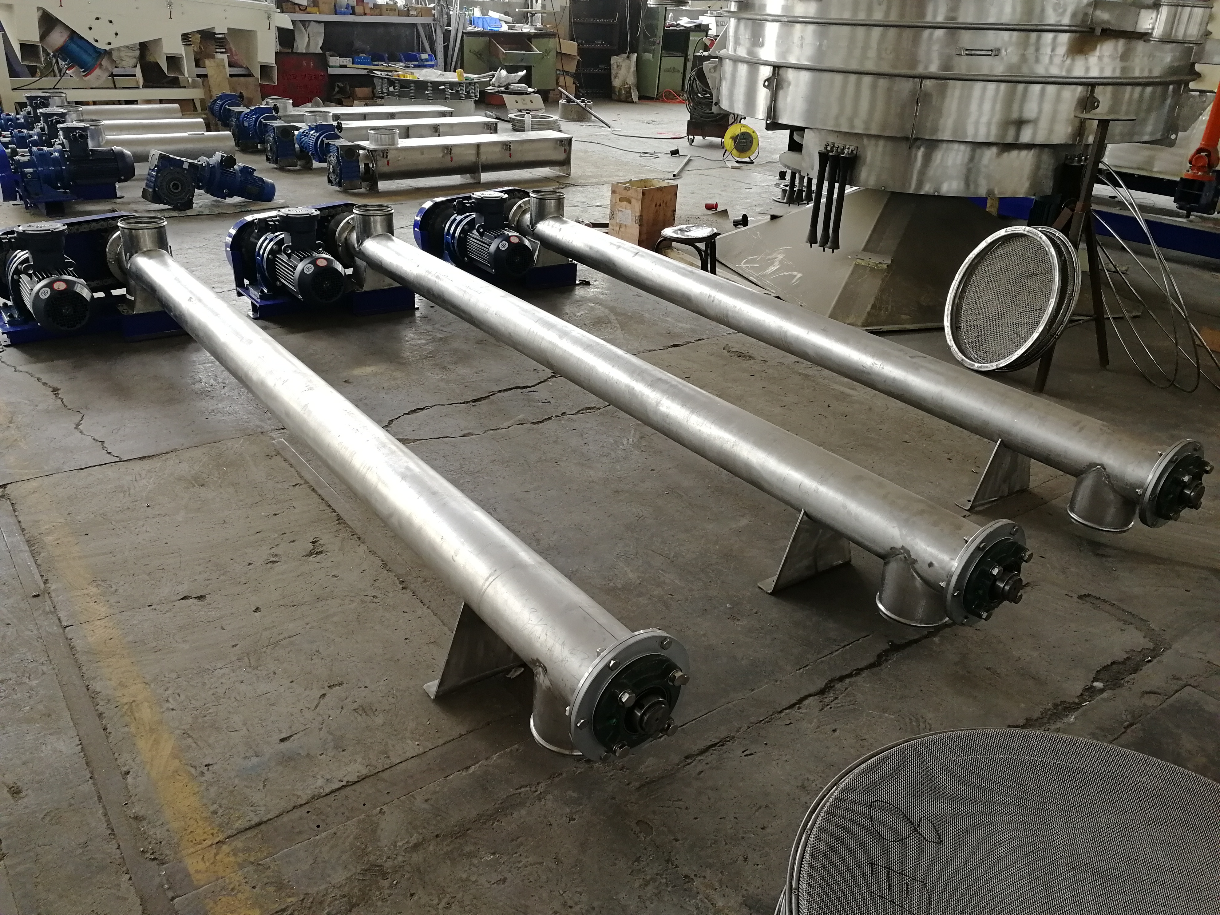 螺旋輸送機在潮濕環境使用需要注意哪些問題?(螺旋輸送機外殼) 螺旋輸送機在潮濕環境使用需要注意哪些問題?(螺旋輸送機外殼)