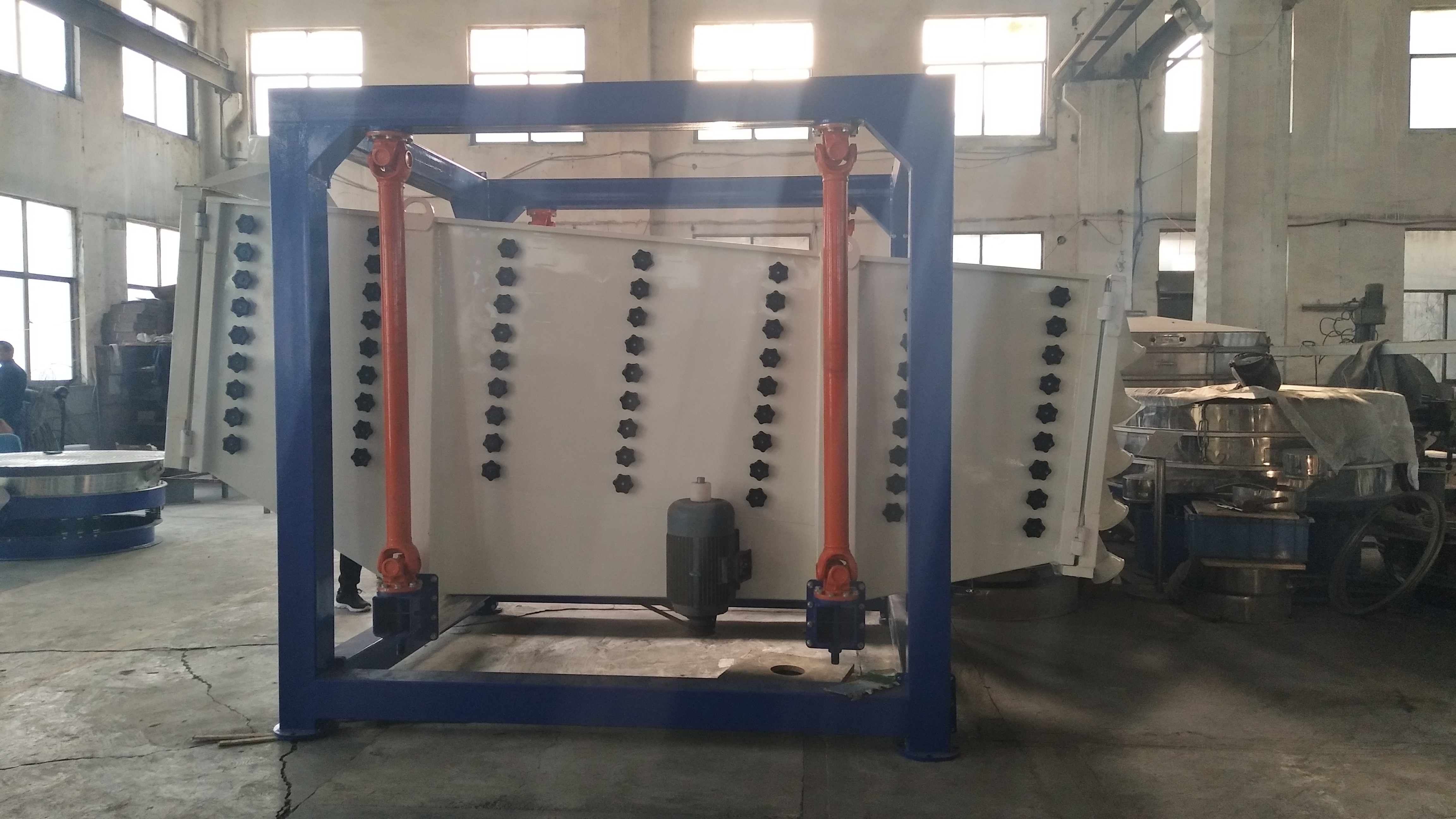 方形搖擺篩可以做到幾層的,處理量怎麽計算方法(方形搖擺篩功率多大)