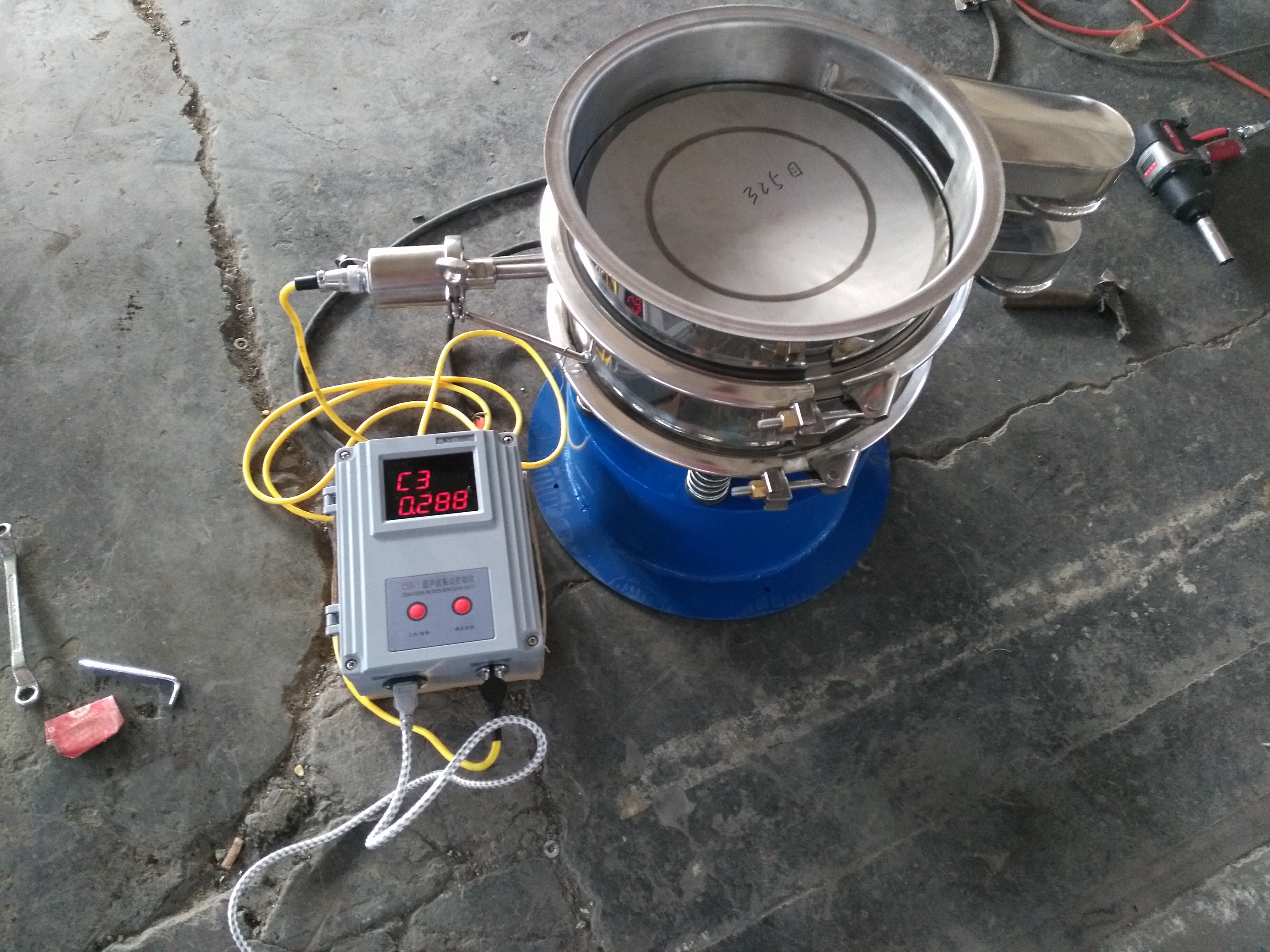 不鏽鋼超聲波振動篩在黃豆粉篩分除雜中的應用(不鏽鋼超聲波振動篩) 不鏽鋼超聲波振動篩在黃豆粉篩分除雜中的應用(不鏽鋼超聲波振動篩)