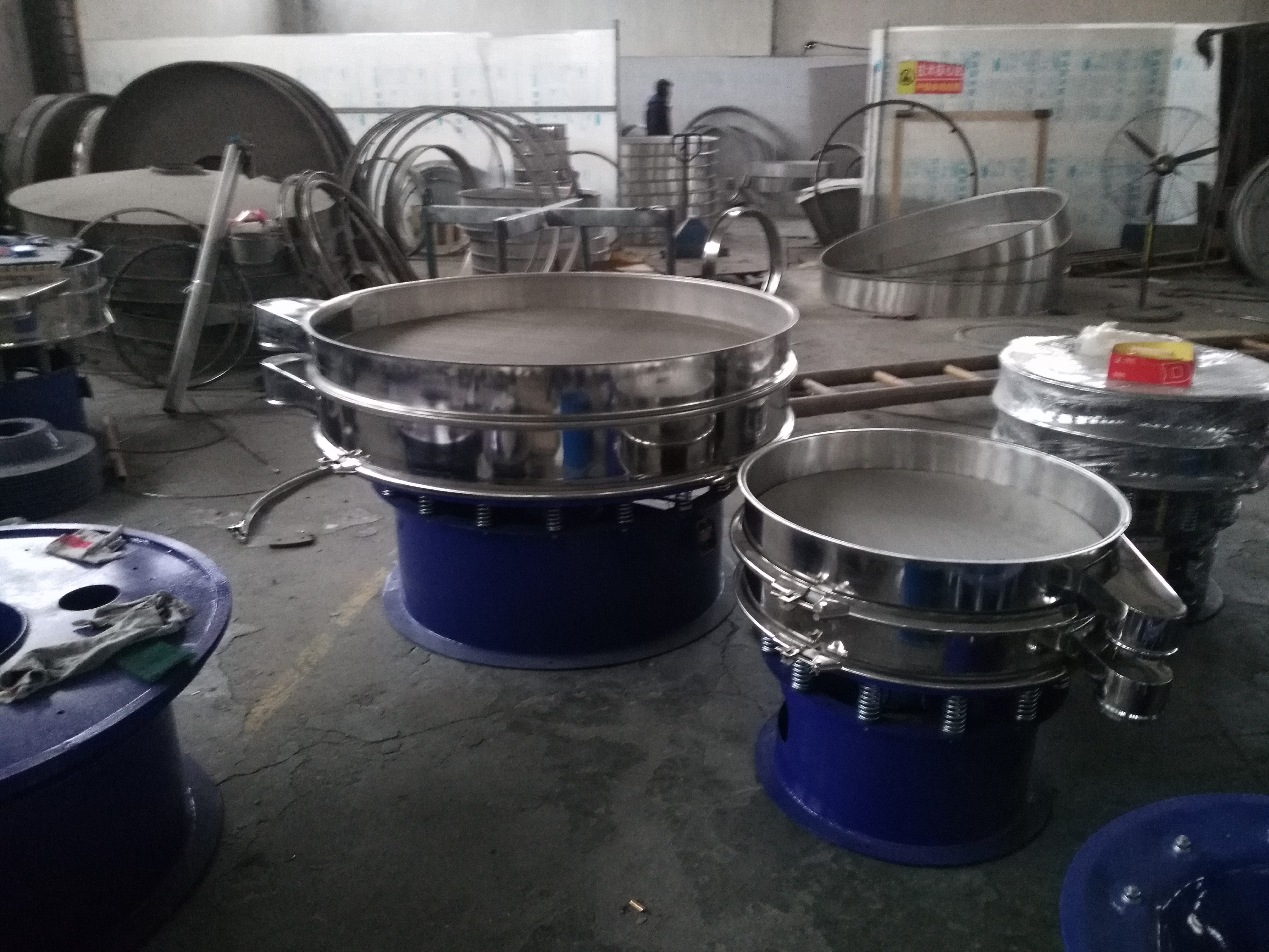 不鏽鋼振動是在氧化鈰篩分分級中的應用(不鏽鋼振動篩有哪些產品) 不鏽鋼振動是在氧化鈰篩分分級中的應用(不鏽鋼振動篩有哪些產品)